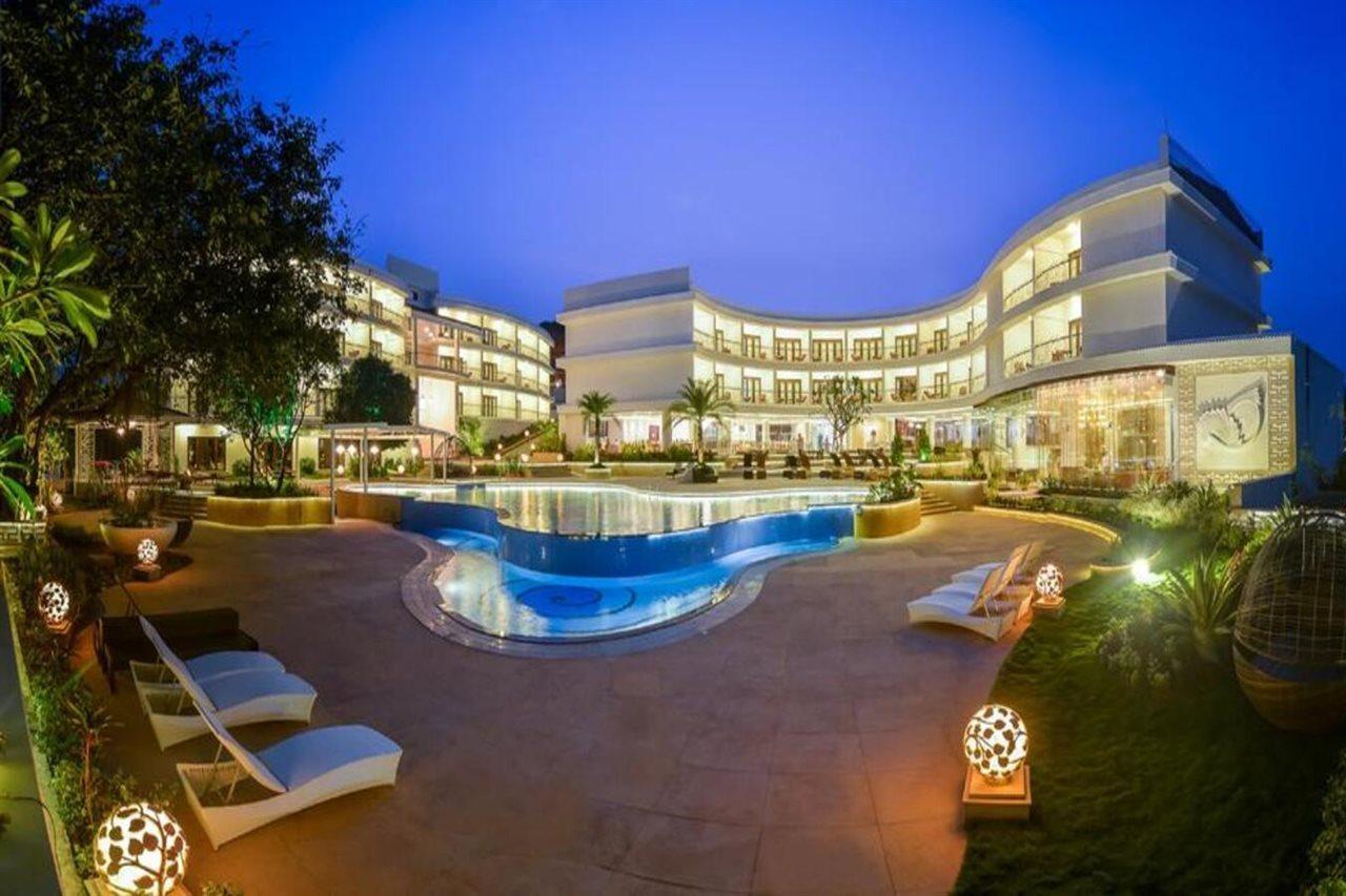 Park Regis Goa Hotel Arpora Exterior photo