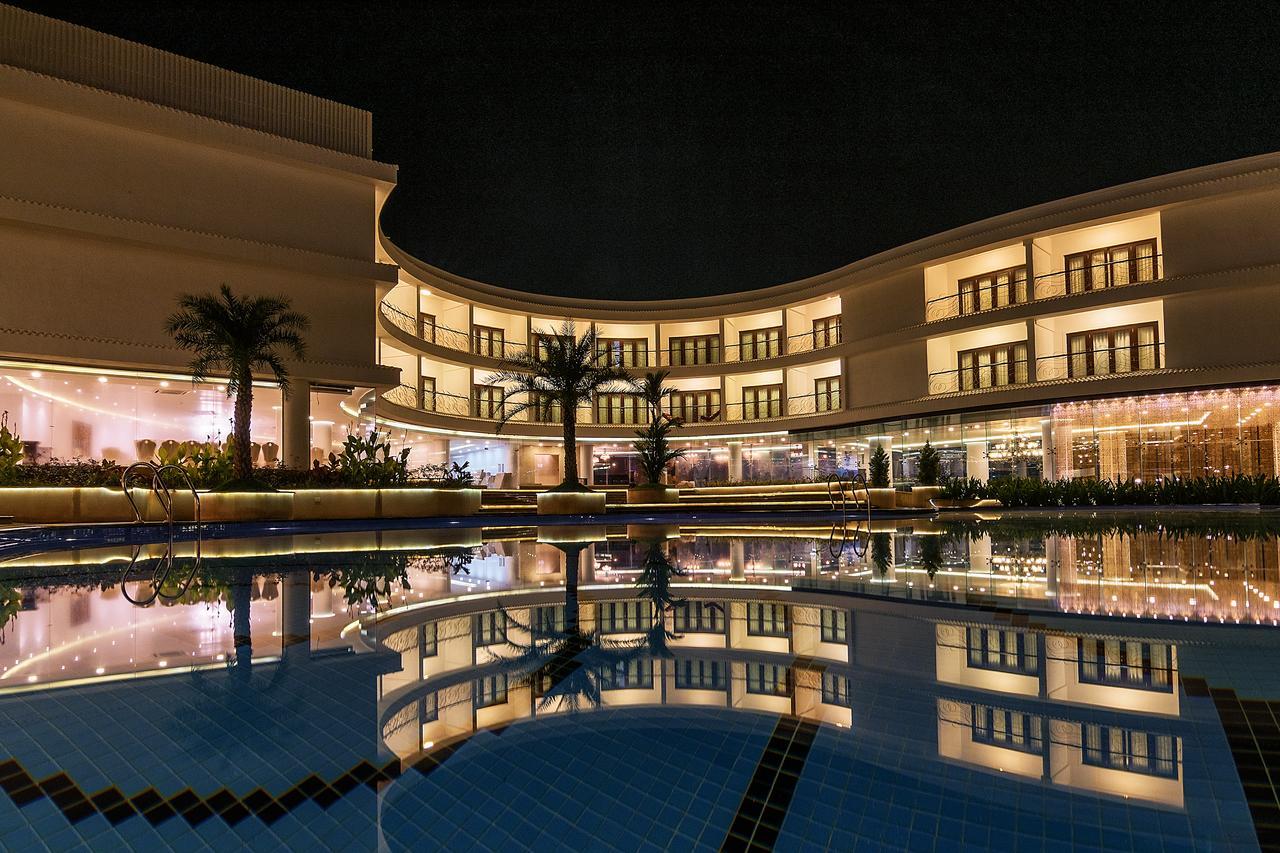 Park Regis Goa Hotel Arpora Exterior photo