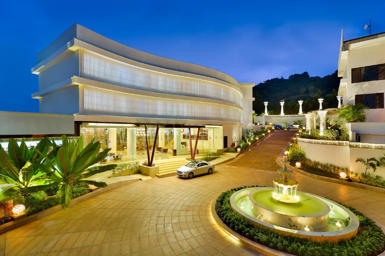 Park Regis Goa Hotel Arpora Exterior photo