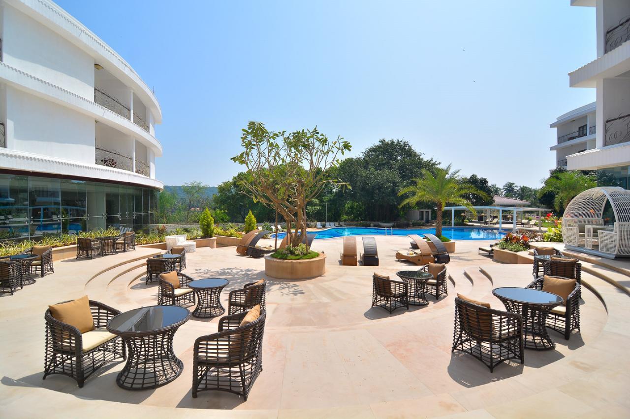 Park Regis Goa Hotel Arpora Exterior photo